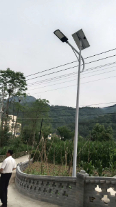 洛南三要鎮(zhèn)太陽(yáng)能路燈