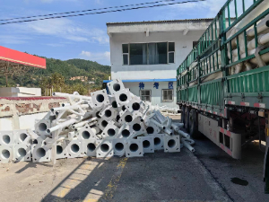 延安210國(guó)道太陽(yáng)能路燈